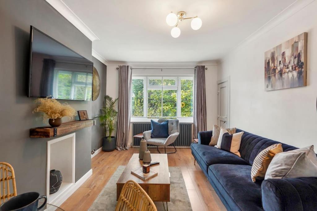Stylish Maisonette Near The Heath With Free Parking & Wi-Fi Maidstone Eksteriør bilde
